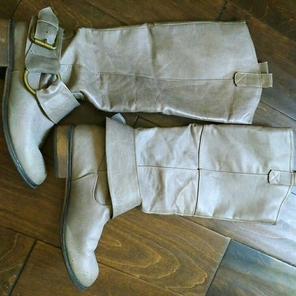 Gray Just fab boots